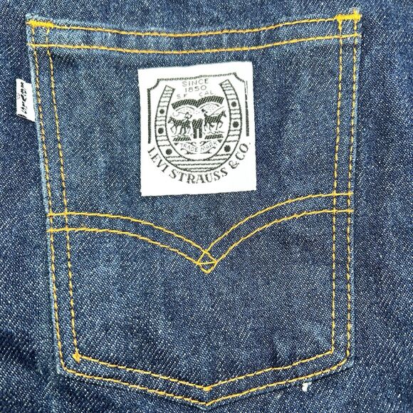 Vintage Levi's from the 1970s/1980s White Tag/ Two Horse Patch 30" - Picture 3 of 16
